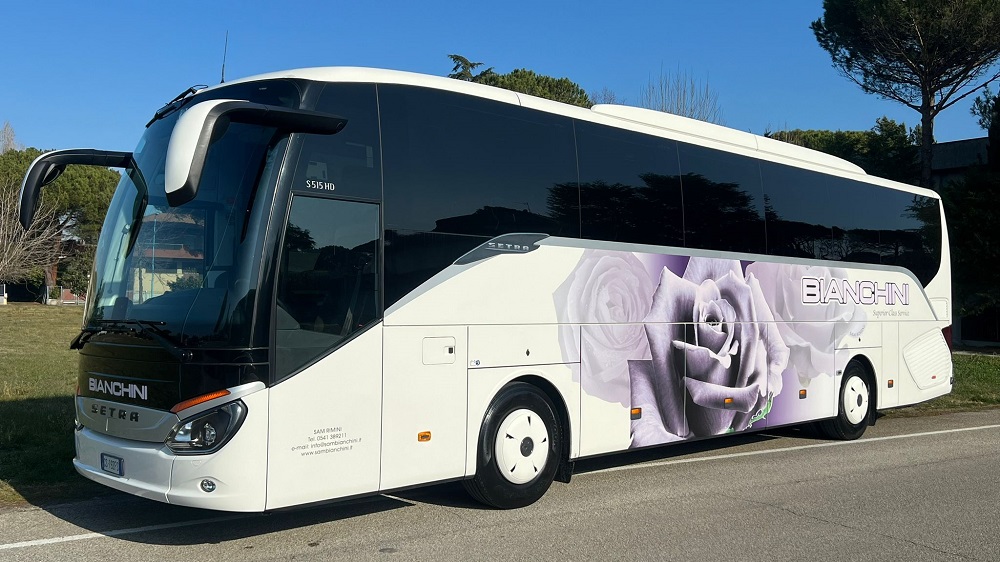 Noleggio Pullman: Pullman Setra 515 HD in autonoleggio Rimini