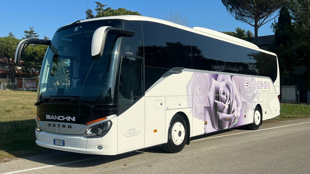 Noleggio Pullman: Pullman Setra 515 HD in autonoleggio Rimini