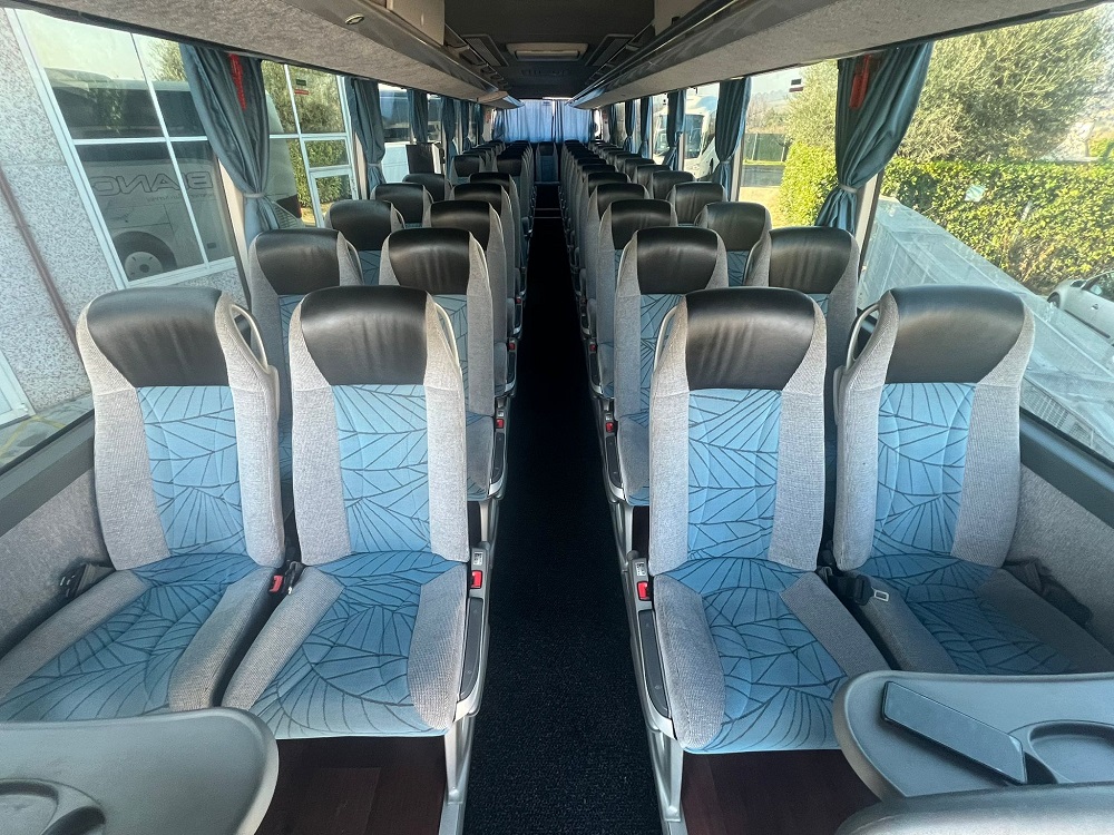 Pullman Setra 515 HD in autonoleggio Rimini